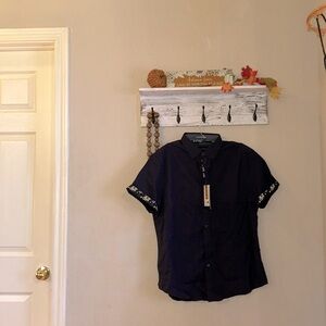 Mens Button Down Shirt Sleeve XL rans small to a Mens Large #smokefreehome